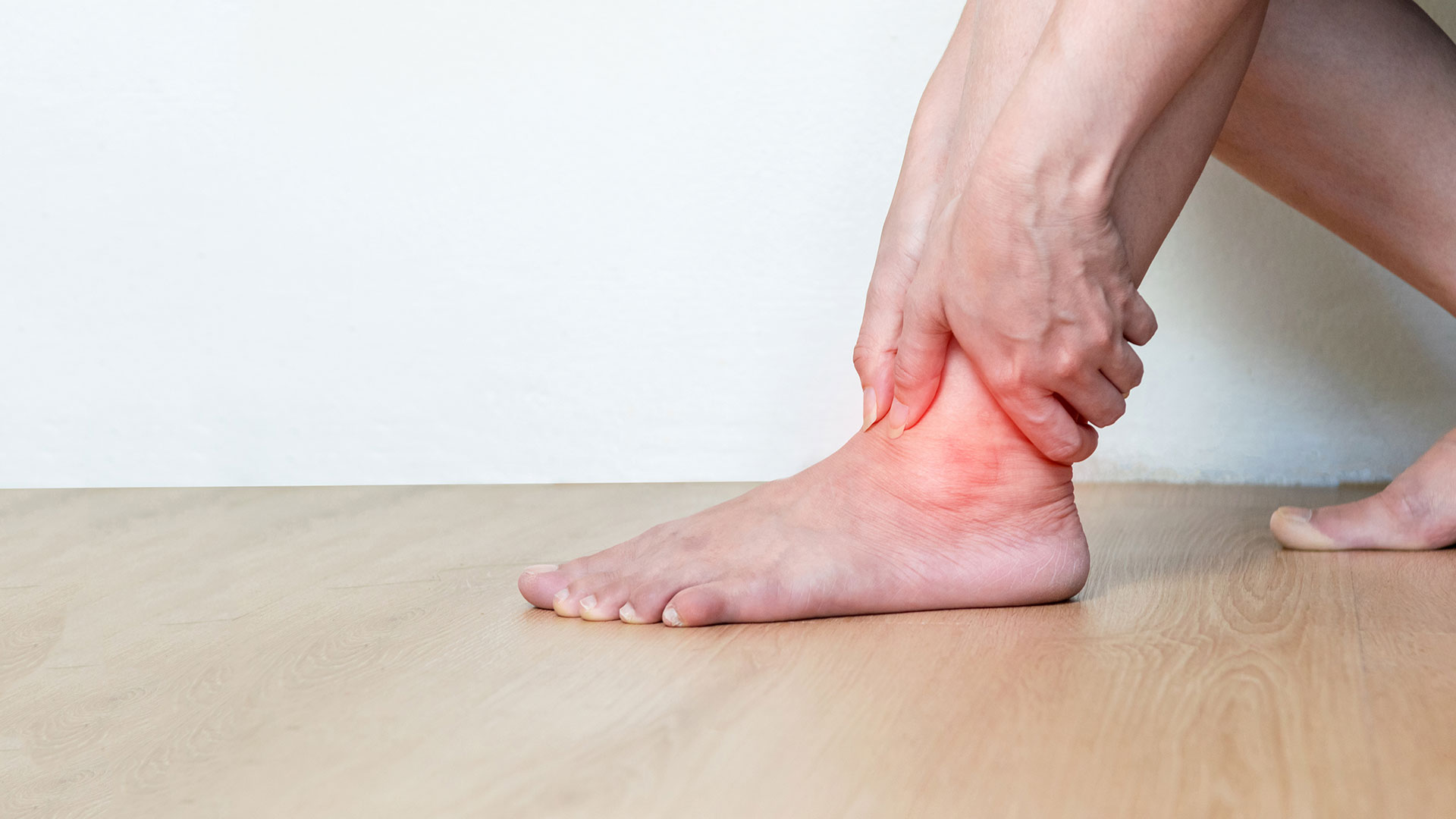 Fuß Umgeknickt Schmerzen Beim Auftreten Keine Schwellung FUSSSCHMERZEN - URSACHEN ERKENNEN UND WIRKSAME LÖSUNGEN FINDEN